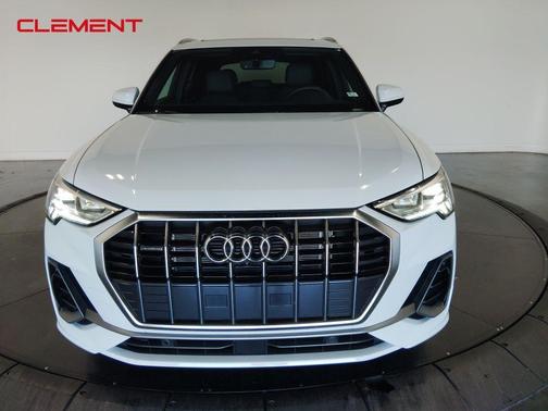 2024 Audi Q3 45 S line Premium