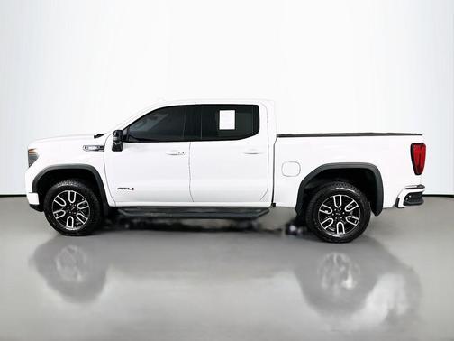 Summit White 2025 GMC Sierra 1500 AT4