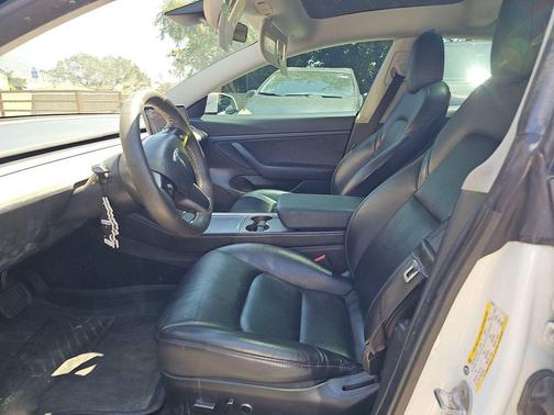 Pearl White 2021 Tesla Model 3 Standard Range Plus