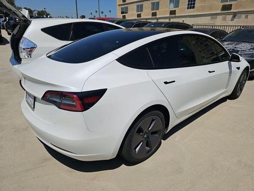 Pearl White 2021 Tesla Model 3 Standard Range Plus