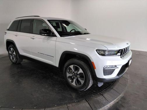 2022 Jeep Grand Cherokee 4xe Base