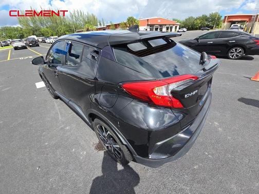 2021 Toyota C-HR XLE