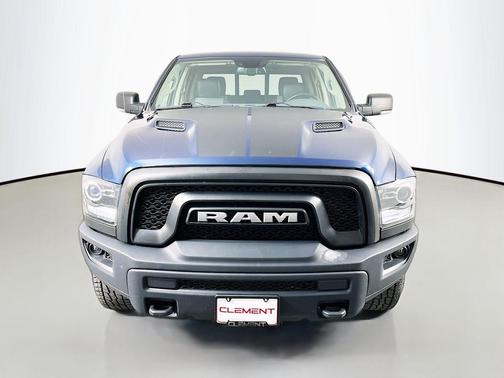 Patriot Blue Pearlcoat 2020 RAM 1500 Classic SLT