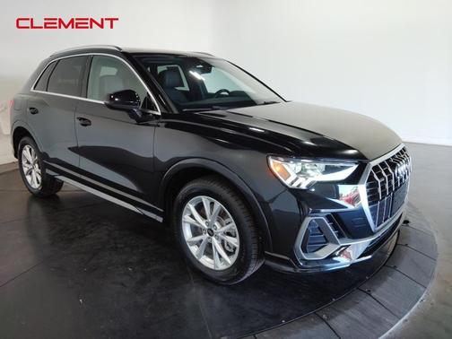 2023 Audi Q3 45 S line Premium