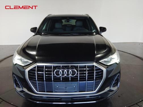 2023 Audi Q3 45 S line Premium