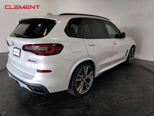 2021 BMW X5 M50i
