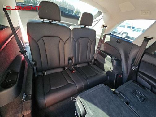 2022 Audi Q7 55 Premium Plus