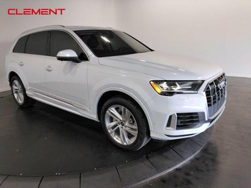 2022 Audi Q7 55 Premium Plus