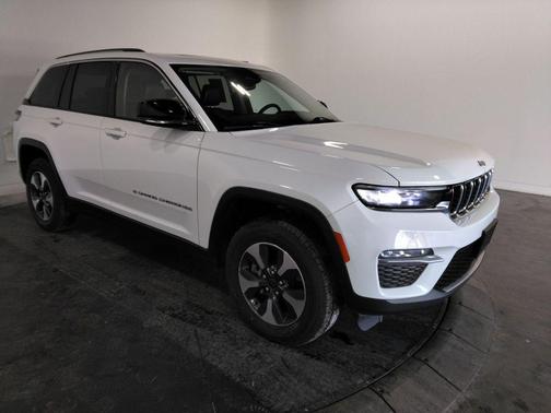 2022 Jeep Grand Cherokee 4xe Base
