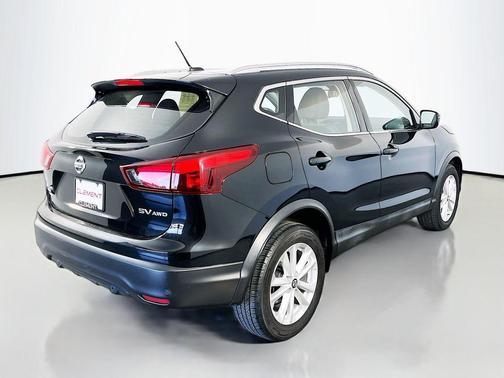 Magnetic Black 2019 Nissan Rogue Sport SV