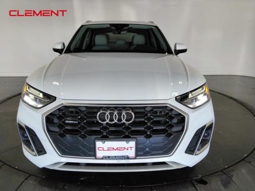 2022 Audi Q5 45 S line quattro Premium