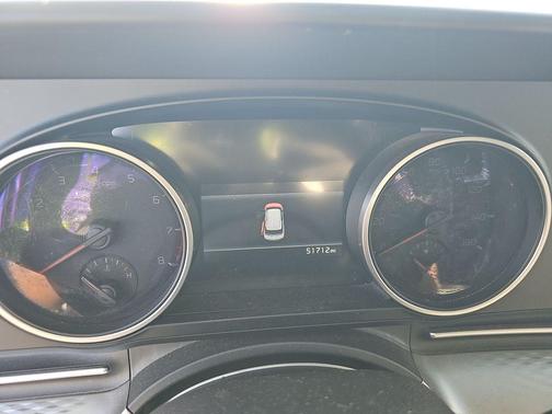 Silky Silver 2022 Kia Carnival LXS