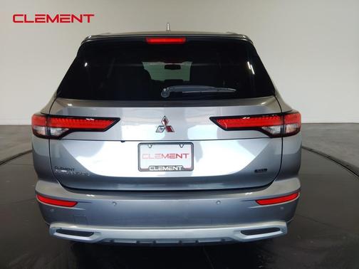 2022 Mitsubishi Outlander SEL