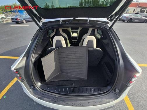 2022 Tesla Model X Plaid