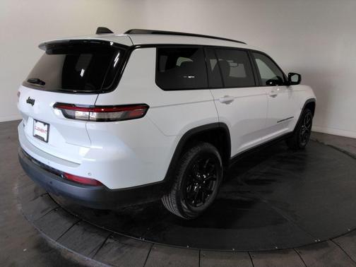 2024 Jeep Grand Cherokee L Laredo