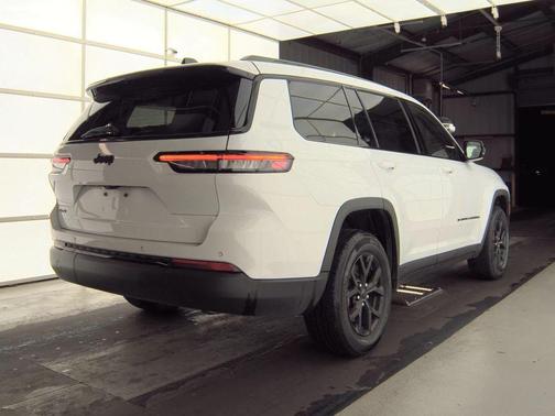 2024 Jeep Grand Cherokee L Laredo