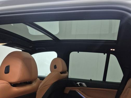 Alpine White 2023 BMW X5 xDrive40i