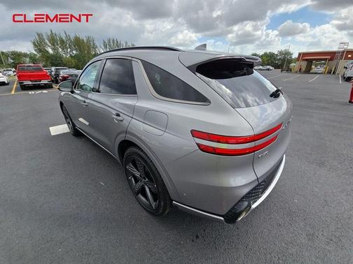 2023 Genesis GV70 2.5T
