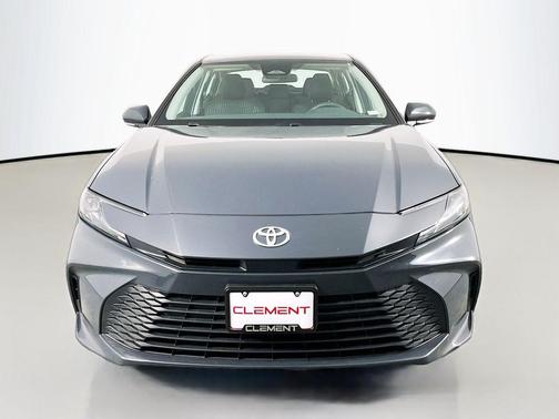 Metal 2025 Toyota Camry LE