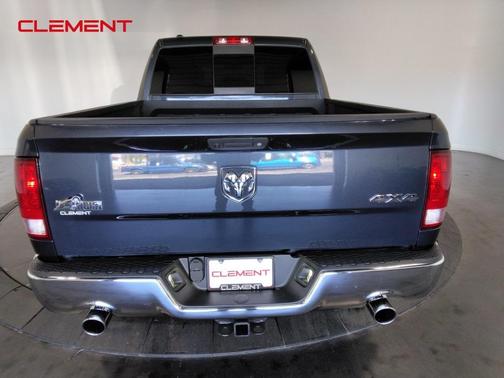 2017 RAM 1500 SLT