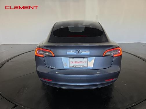 2022 Tesla Model 3 Base