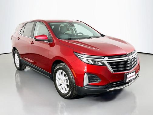 Cherry Red Tintcoat 2022 Chevrolet Equinox 1LT