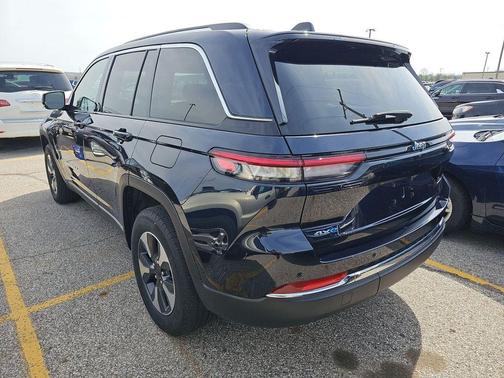 2022 Jeep Grand Cherokee 4xe Base