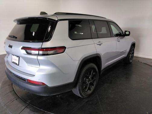2024 Jeep Grand Cherokee L Laredo