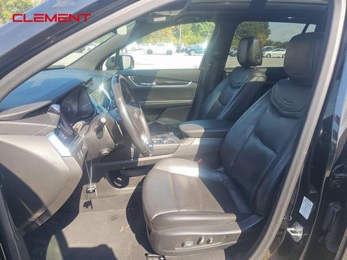 2022 Cadillac XT6 Premium Luxury FWD