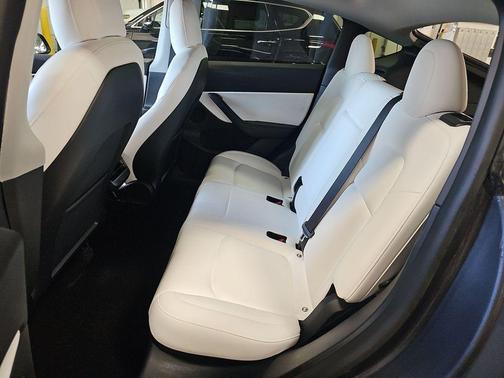 Midnight Silver Metallic 2021 Tesla Model Y Performance