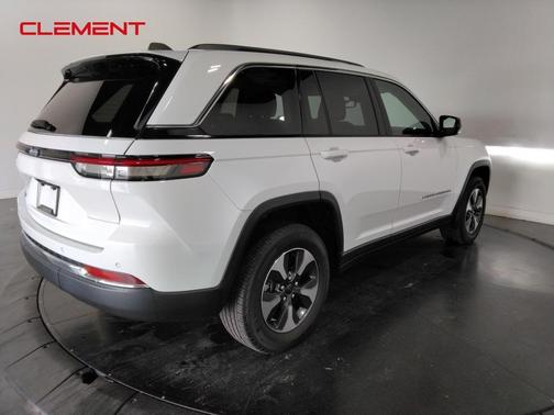 2022 Jeep Grand Cherokee 4xe Base
