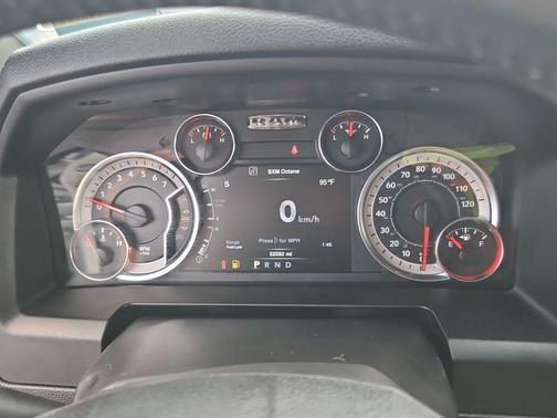 Bright White Clearcoat 2022 RAM 1500 Classic SLT