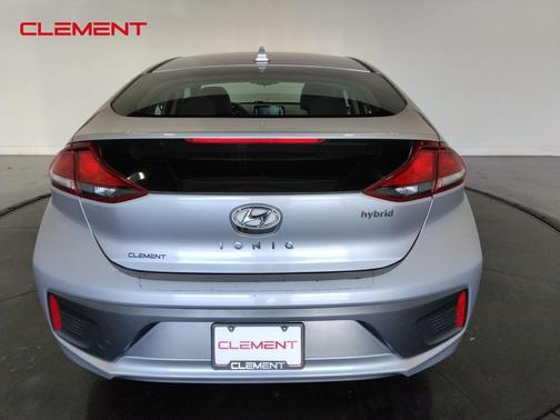 2020 Hyundai IONIQ Hybrid SE