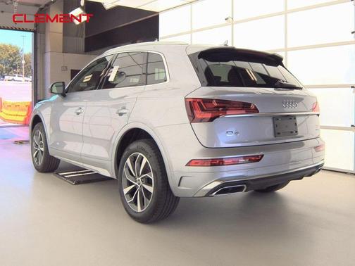 2024 Audi Q5 45 S line quattro Premium