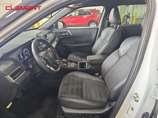 2023 Mitsubishi Outlander SE Black Edition