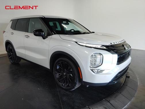 2023 Mitsubishi Outlander SE Black Edition