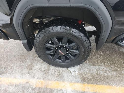 2025 GMC Sierra 2500 AT4