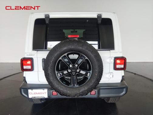 2022 Jeep Wrangler Unlimited Sahara Altitude