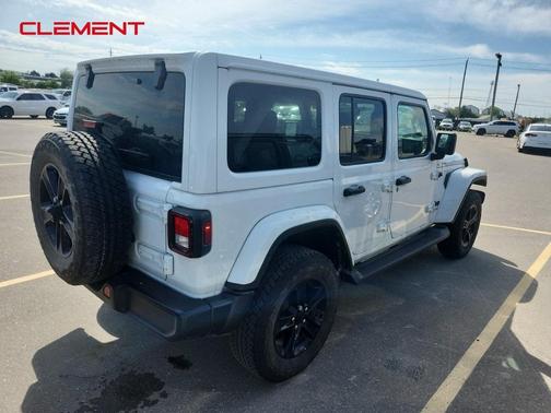 2022 Jeep Wrangler Unlimited Sahara Altitude