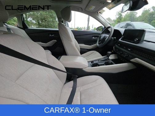 Platinum White Pearl 2025 Honda Accord SE