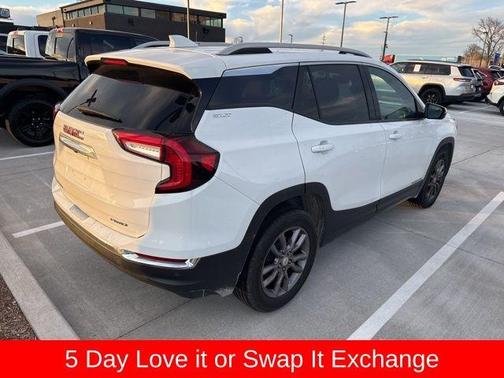 2023 GMC Terrain SLT