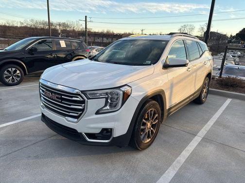 2023 GMC Terrain SLT