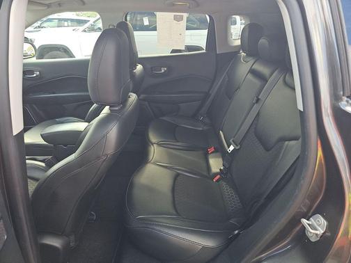 2021 Jeep Compass Altitude