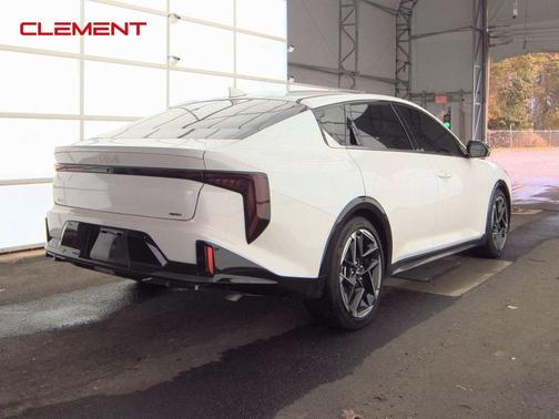 2025 Kia K4 GT-Line