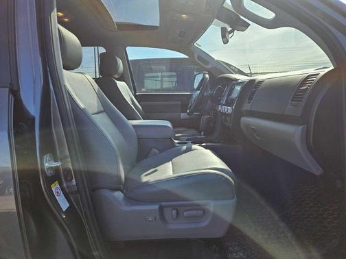 Magnetic Gray Metallic 2019 Toyota Sequoia SR5