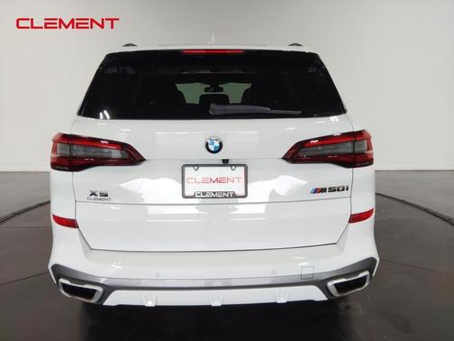 2022 BMW X5 M50i