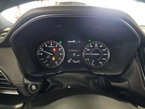 Crystal Black Silica 2022 Subaru Outback Wilderness