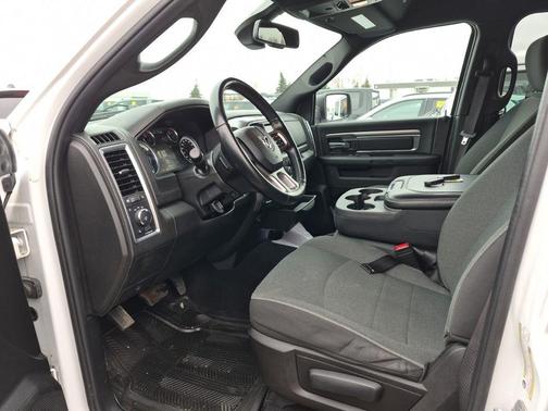 Bright White Clearcoat 2021 RAM 1500 Classic SLT