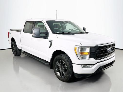 Oxford White 2022 Ford F-150 XLT