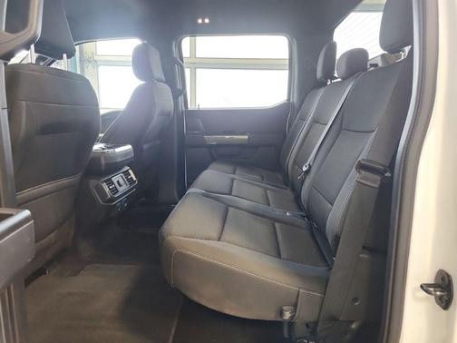 Oxford White 2022 Ford F-150 XLT